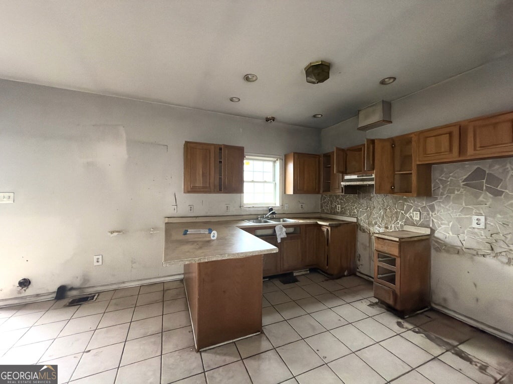 Photo of 822 White Street SW, Atlanta, GA 30310 (MLS # 10871051)