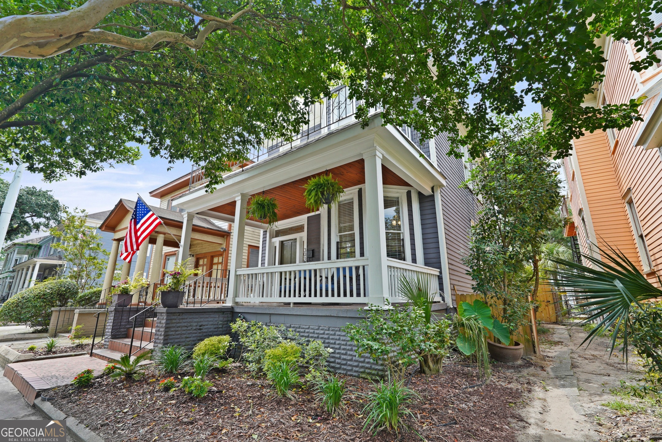 303 W 39Th ST