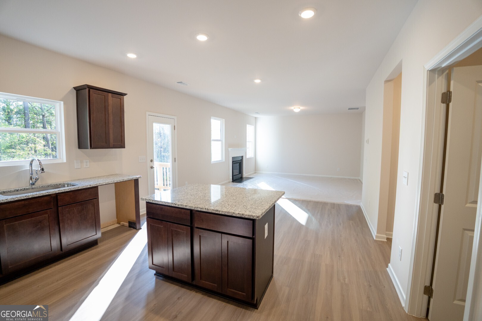 302 River Run DR 74