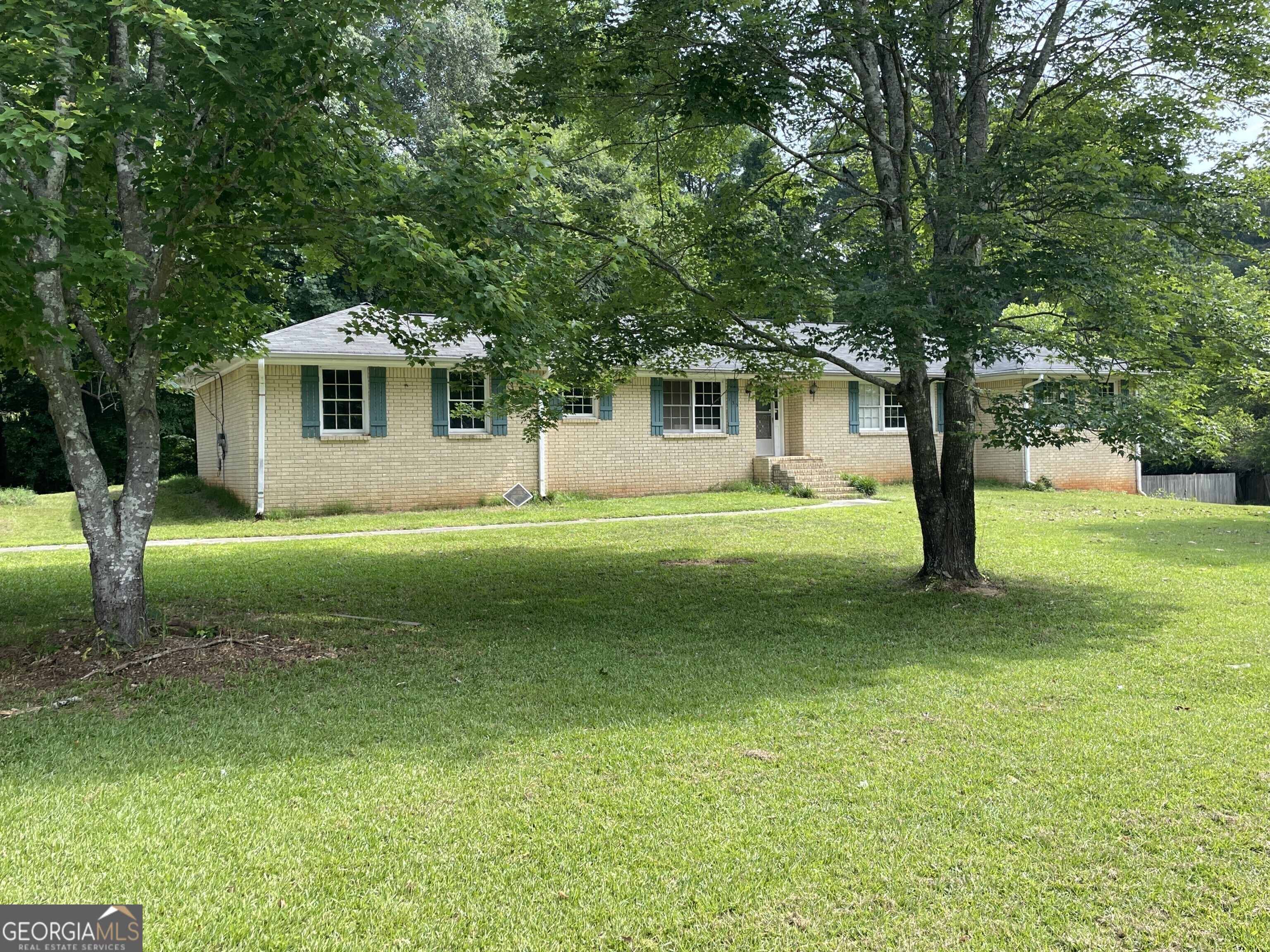 Photo 1 of 59 — 135 Bruce LN, Covington, GA 30014