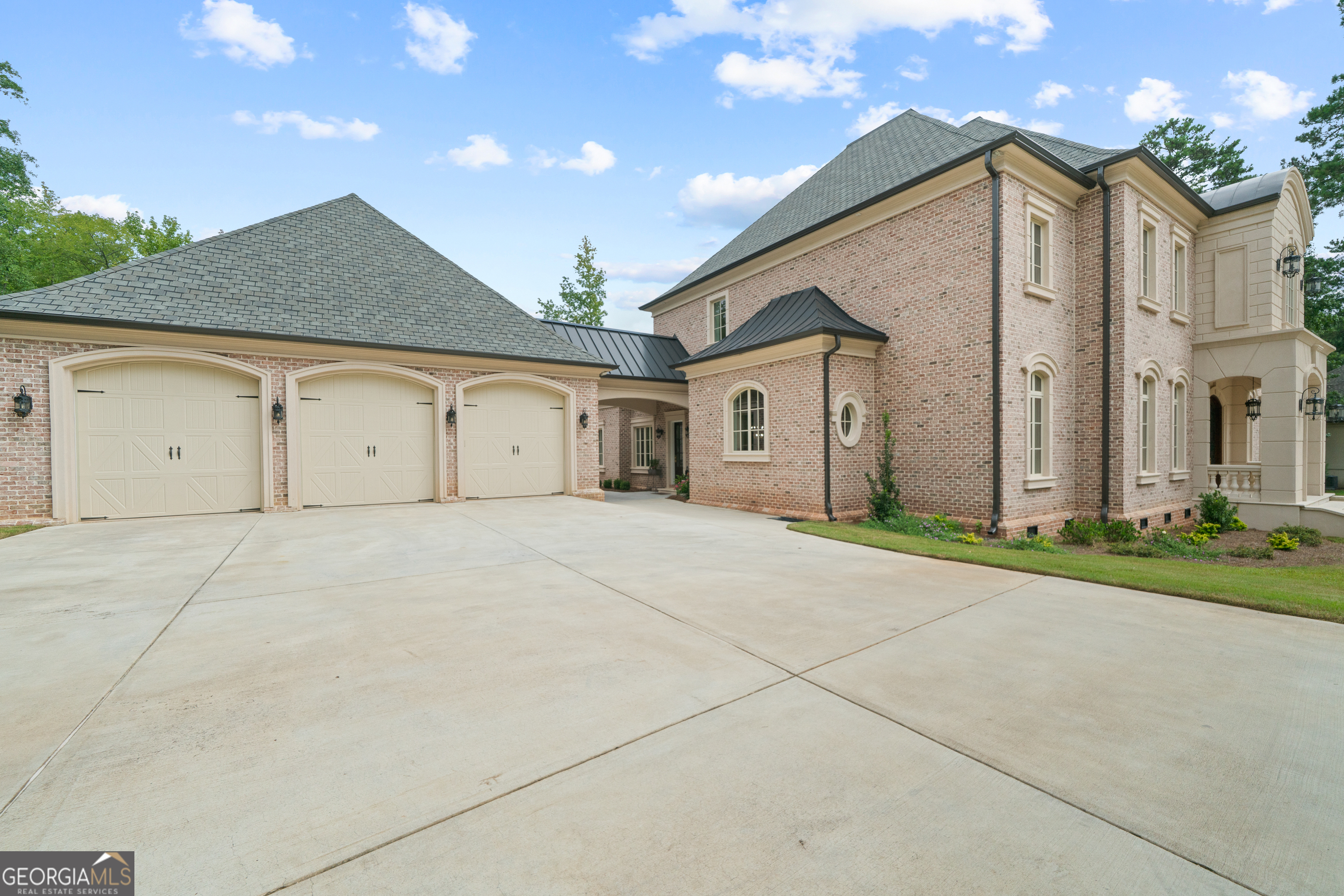 726 Dunblane DR