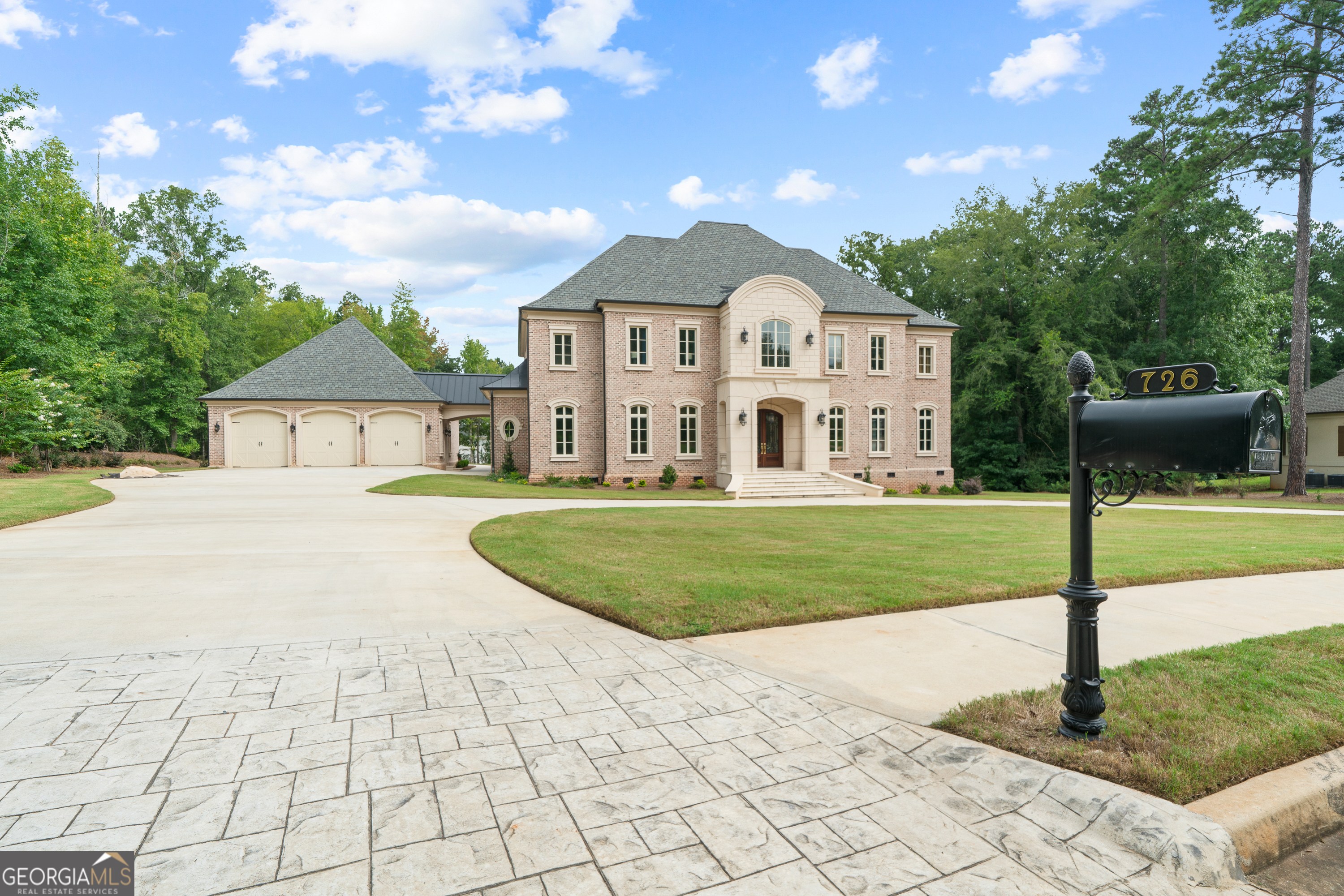 726 Dunblane DR