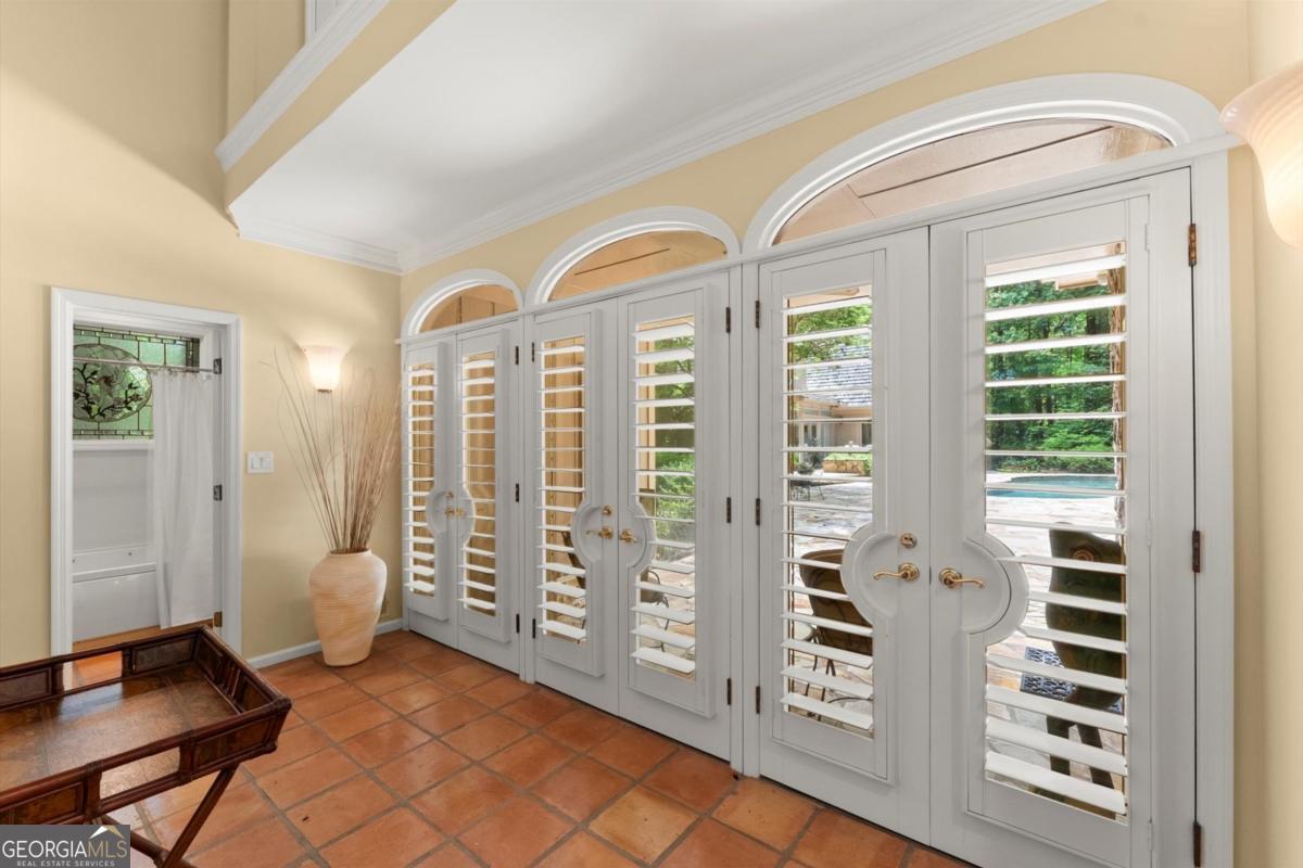 Atlanta Country Club - Residential