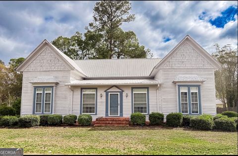 211 Railroad ST Garfield GA 30425