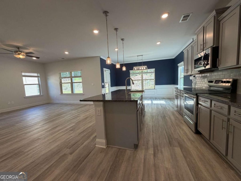 Photo of 304 Magnolia Villas Drive, Cornelia, GA 30531 (MLS # 10852876)