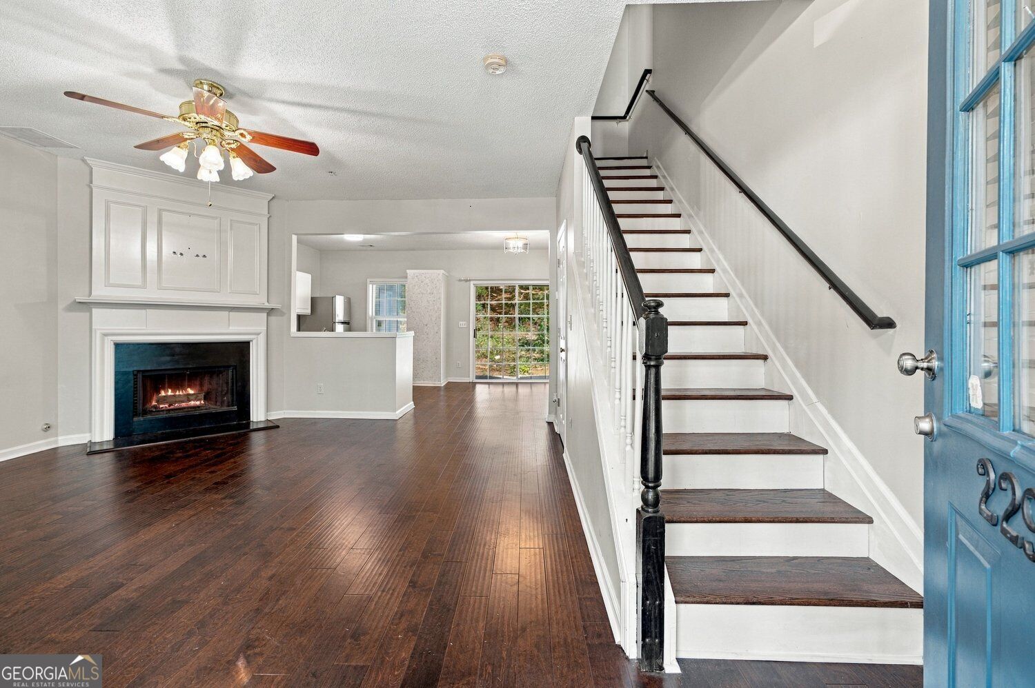 2290 Whitestone PL