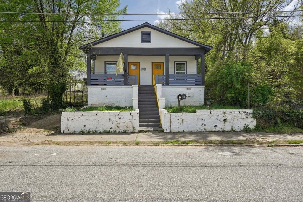 Photo of 862 Mitchell Street SW, Atlanta, GA 30314 (MLS # 10726577)