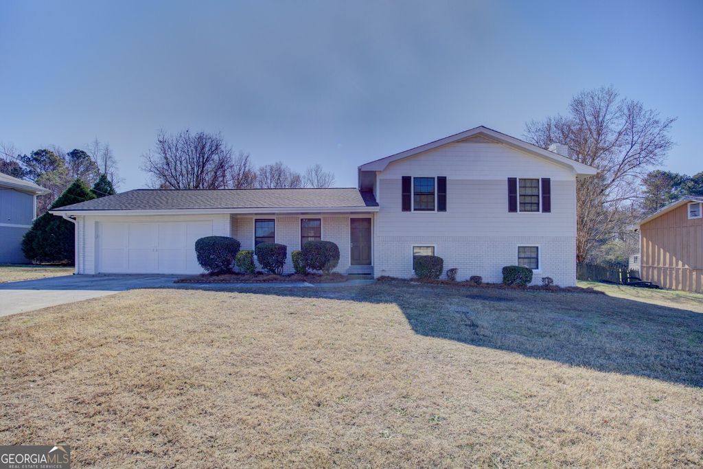 Photo of 2104 Moon Drive SW, Conyers, GA 30094 (MLS # 10659172)