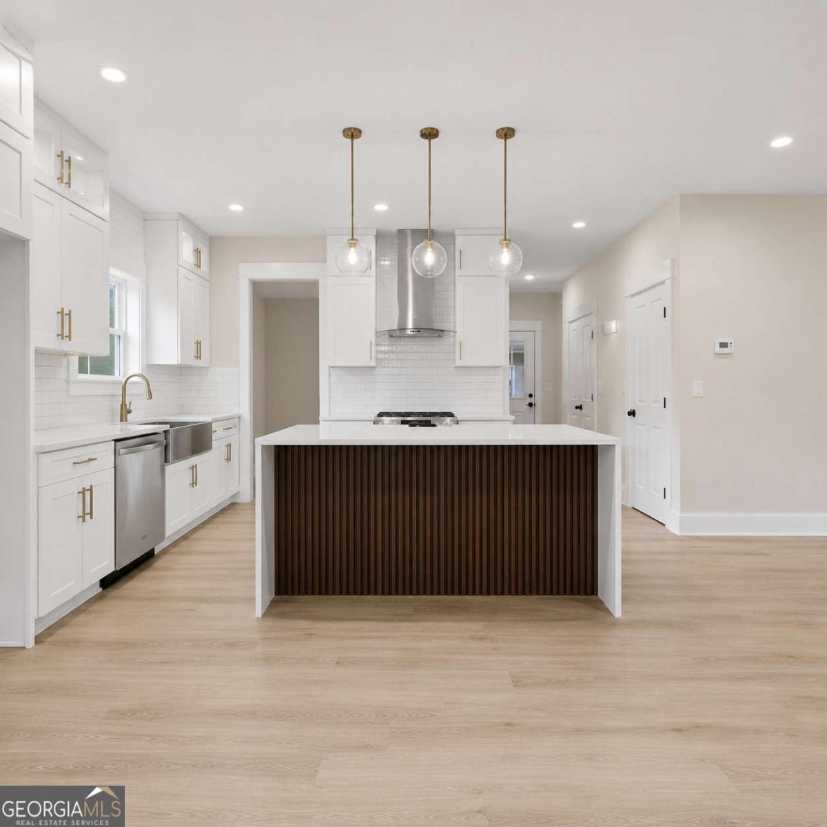 320 Hunnicutt RD SE