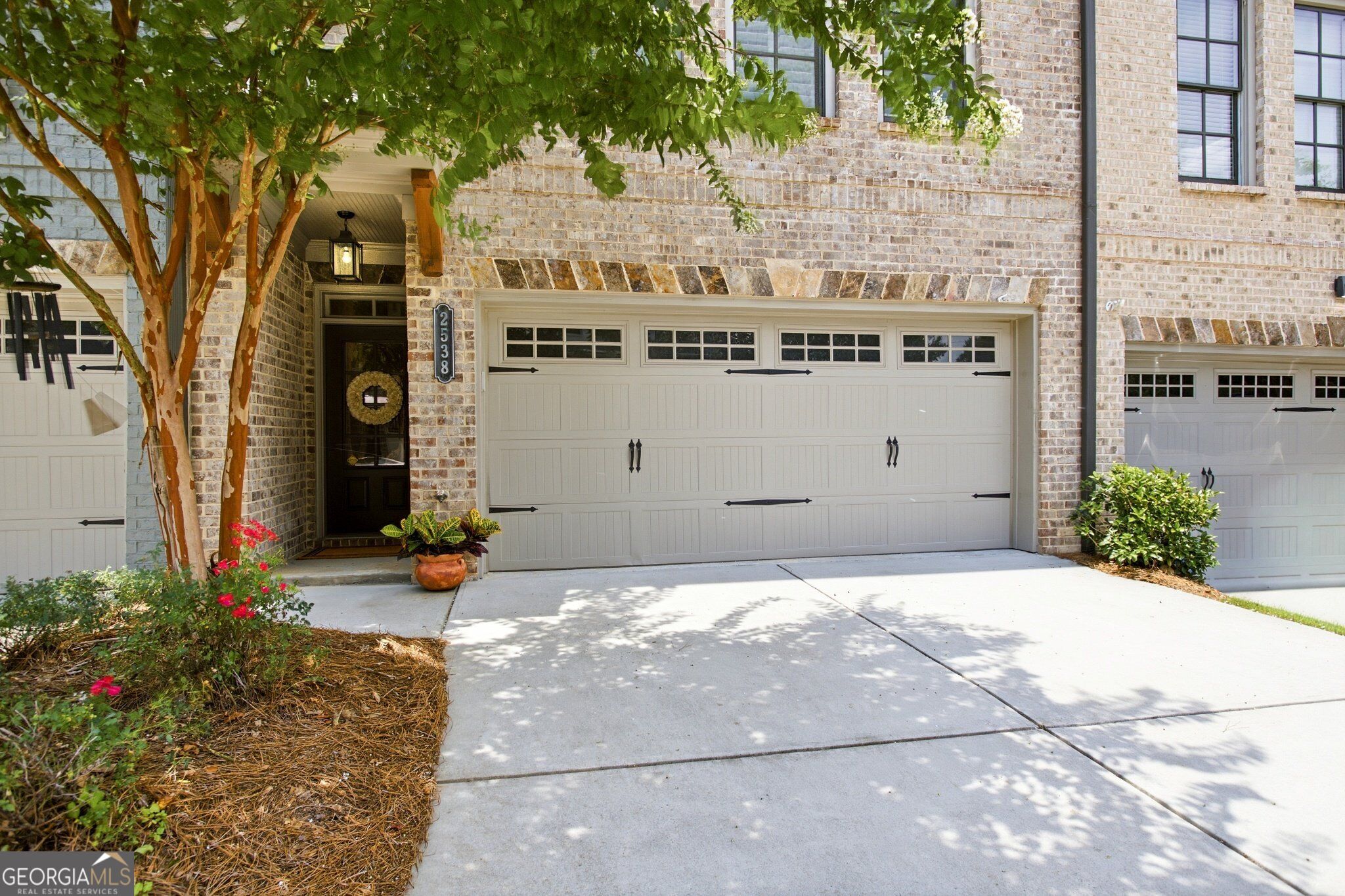 2538 Skyland DR NE