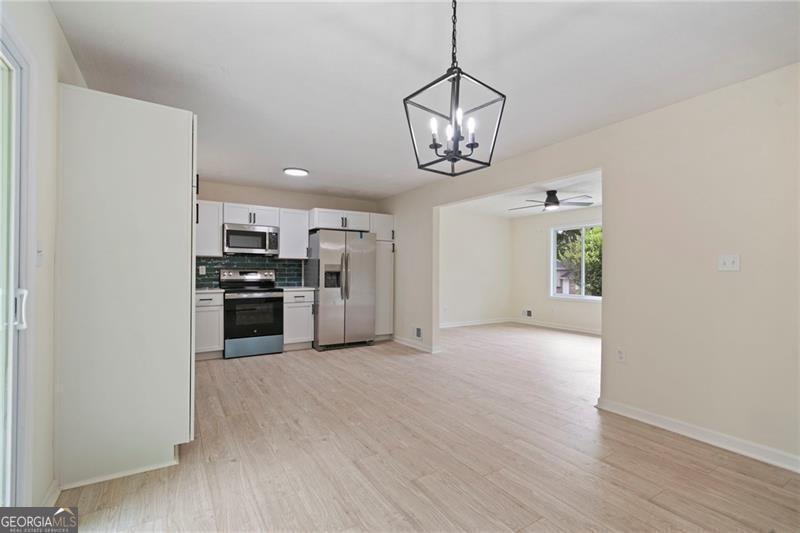 8432 Magnolia DR
