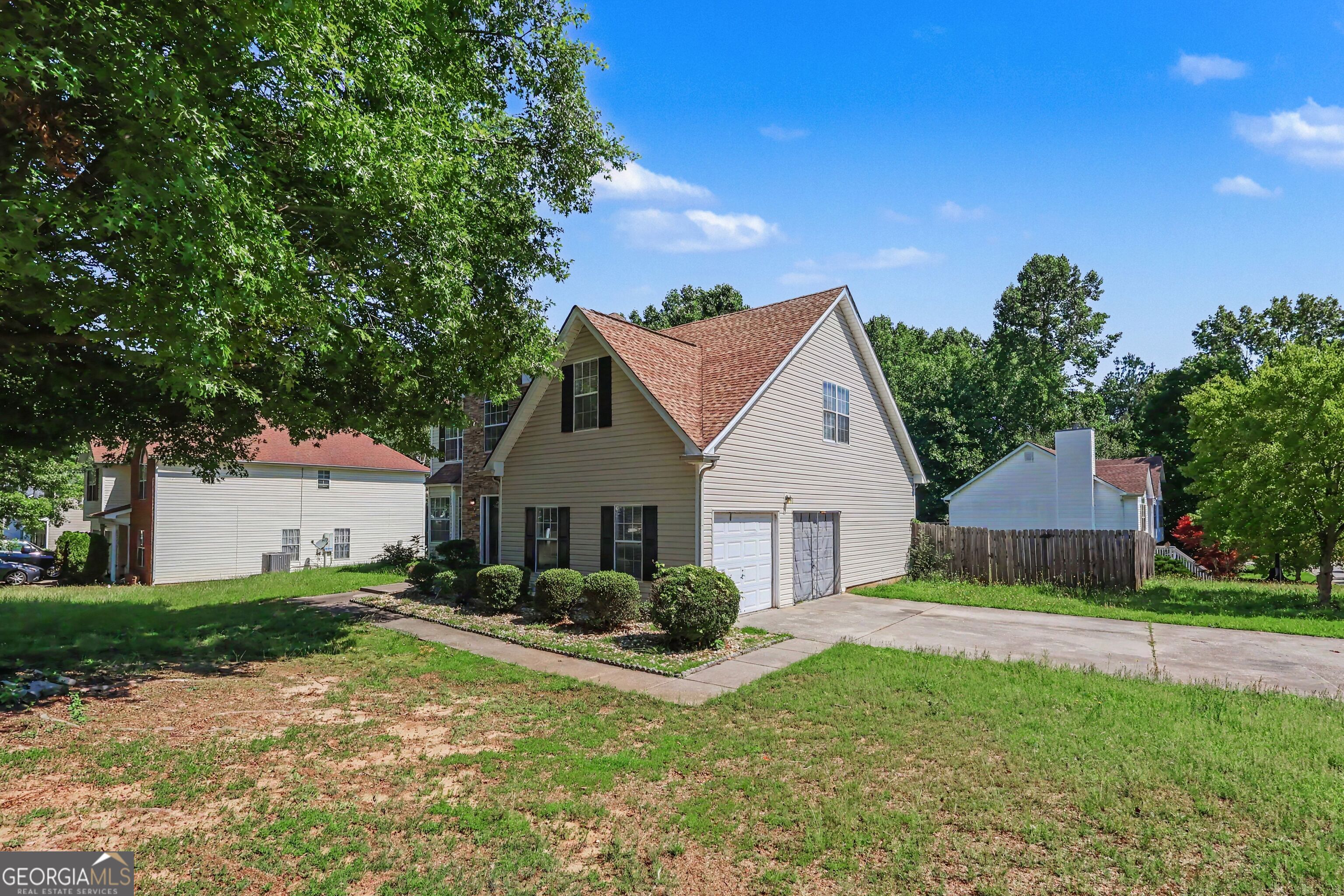 2538 Mead CT