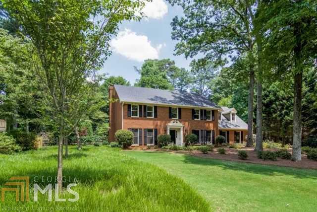 Exceptional value all brick hm located in Sibley Forest S/D impresses w/an open floor plan w/hrdwds thru out, sep. living/family rooms, frml dining room & a screened sunroom. Exterior Paint May 15, Updated kitchen boasts granite counters w/bfast bar, cook-top w/sep wall oven & bfast room. Ovrszd master on upper lvl feats. hrdwd floors, updated bathroom & adjoining bonus rm/guest ste w/back stairs & is ideal as home office or nursery. 3 addtnl bedrooms & full bath on upper lvl. Fenced, level yd w/patio & privacy. Great amenities, Sope Creek ES & great E Cobb location!