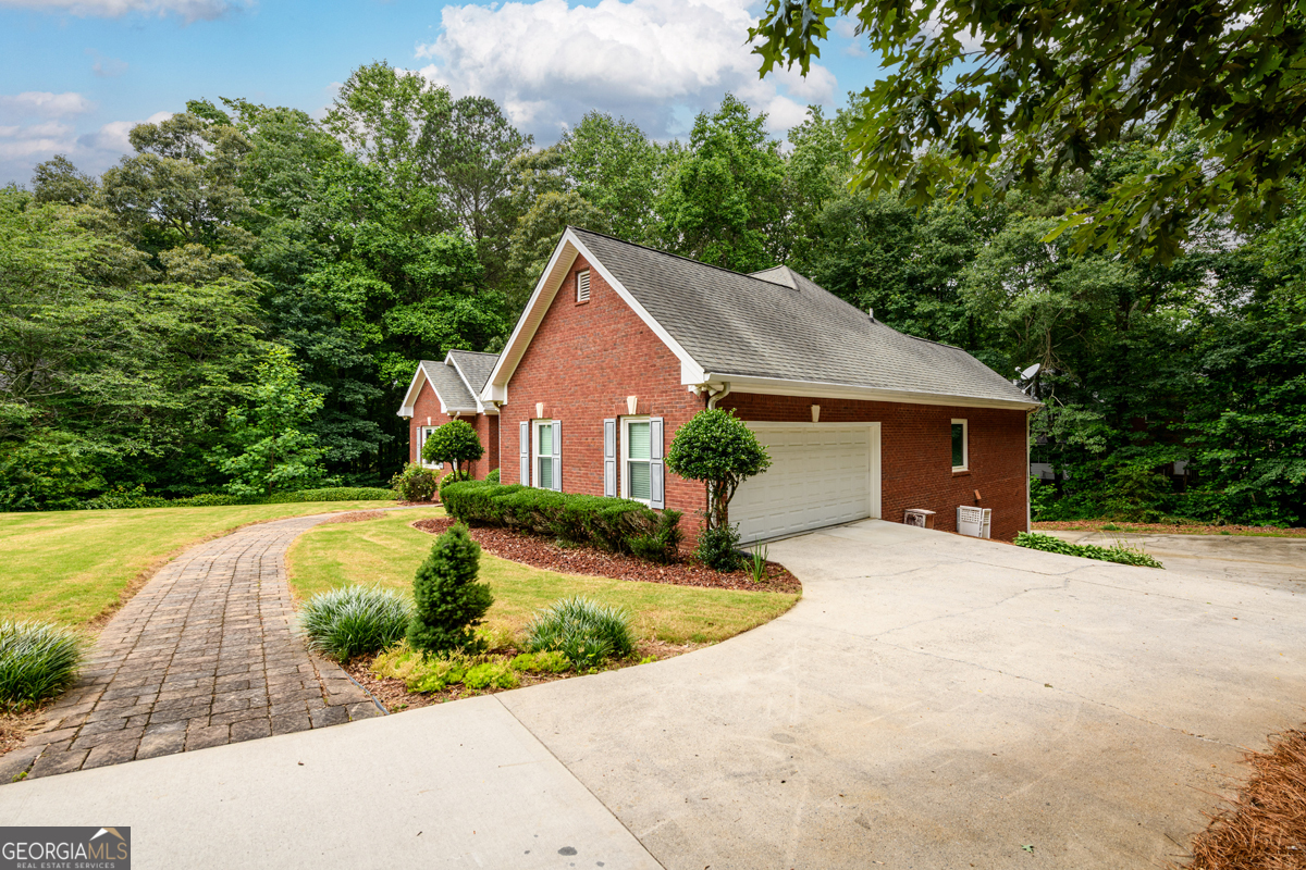3648 Clark Hill WAY