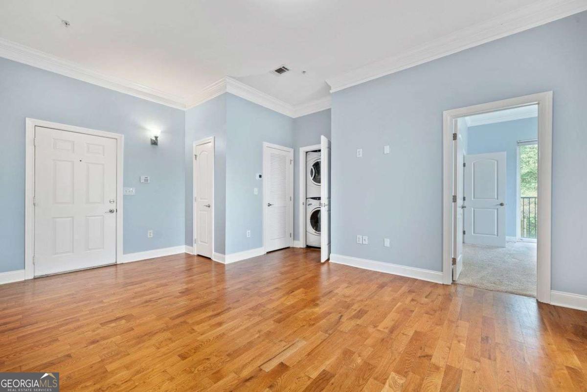 140 Alden AVE NW 201