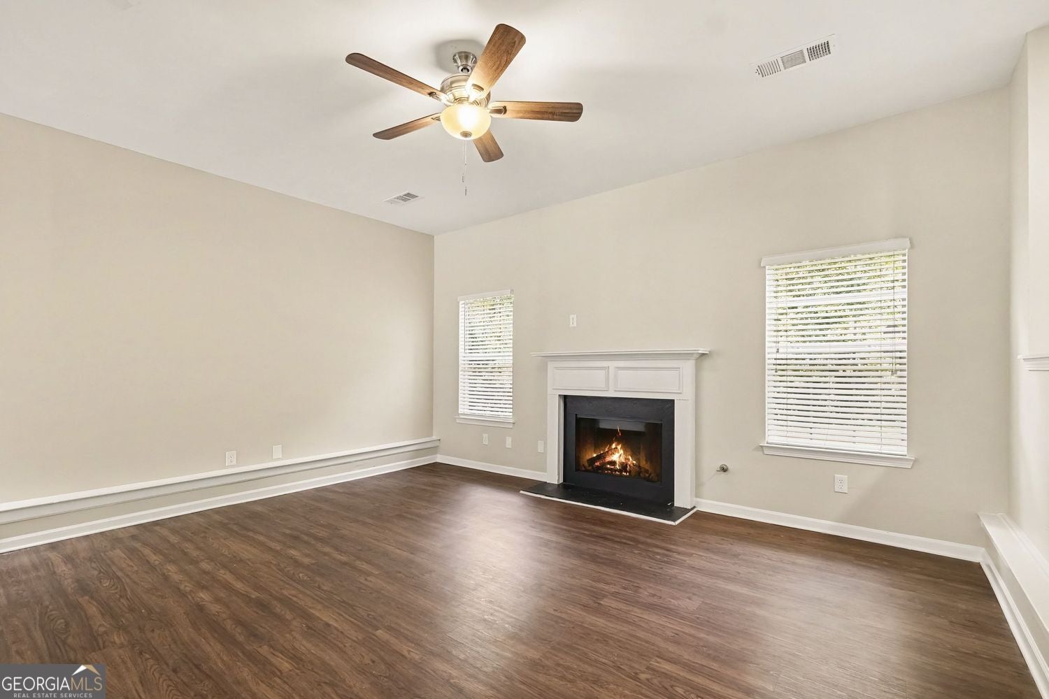 3511 Umatilla LN SW