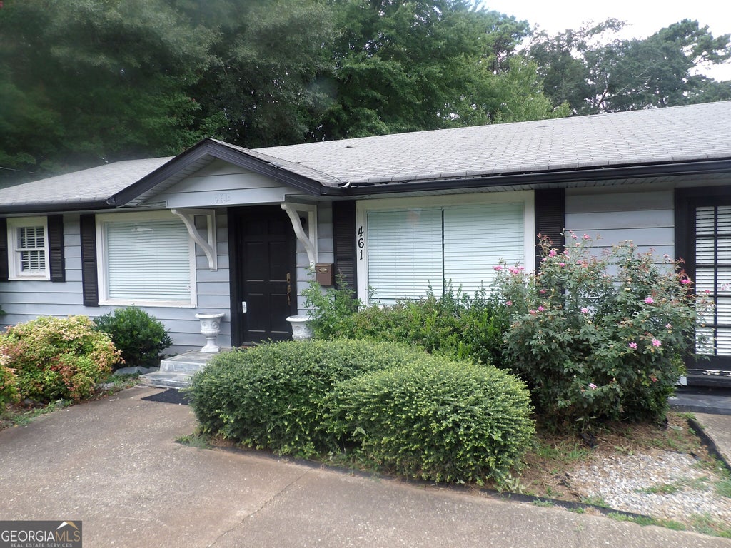 Photo of 461 West Crogan St, Lawrenceville, GA 30046 (MLS # 10858118)