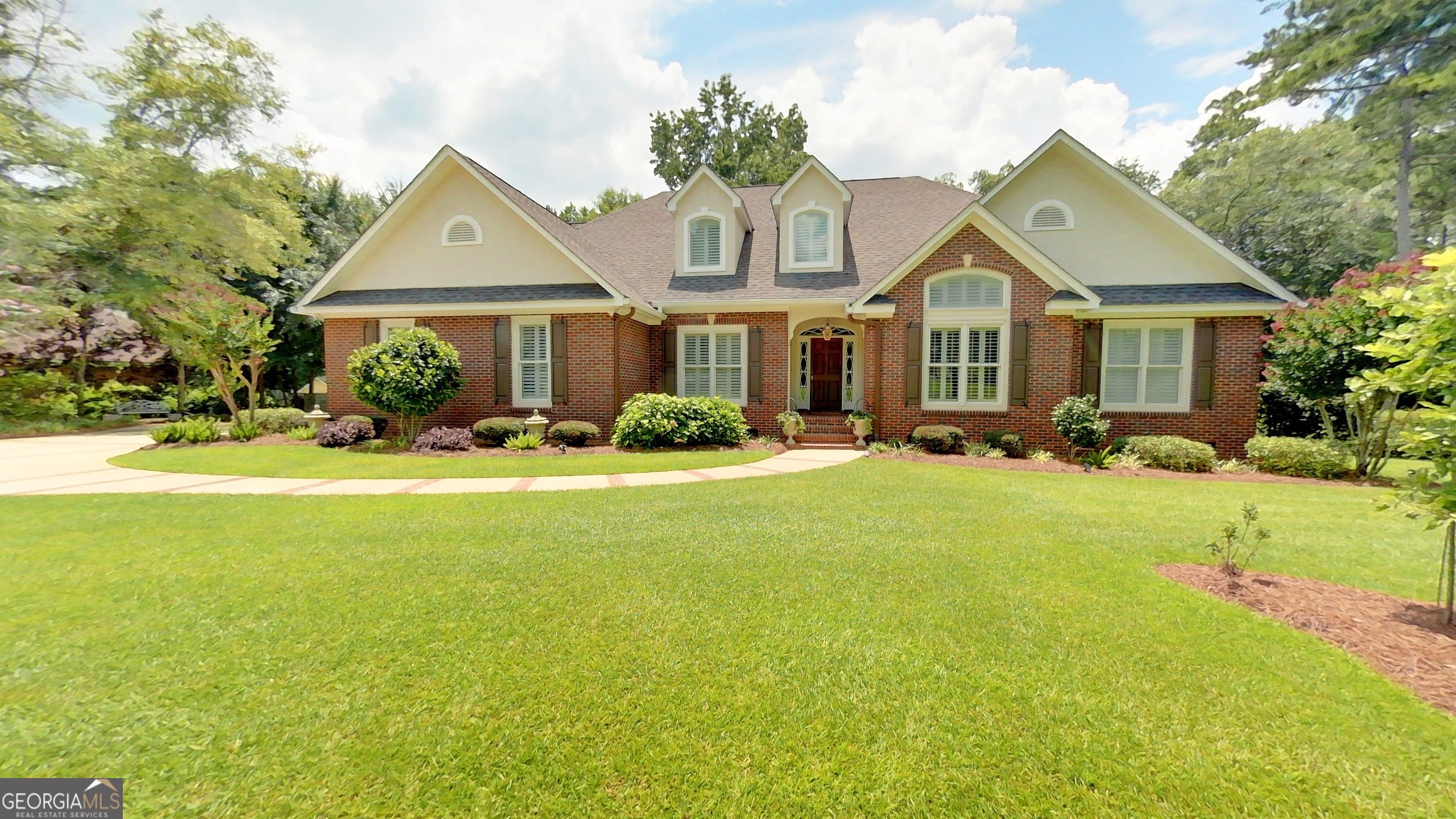 114 Stratford WAY