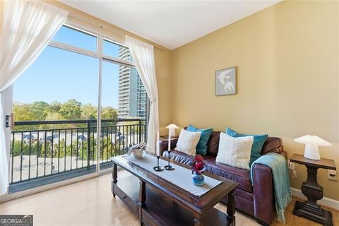 Photo of 2626 PEACHTREE Road NW #1006, Atlanta, GA 30305 (MLS # 10639133)