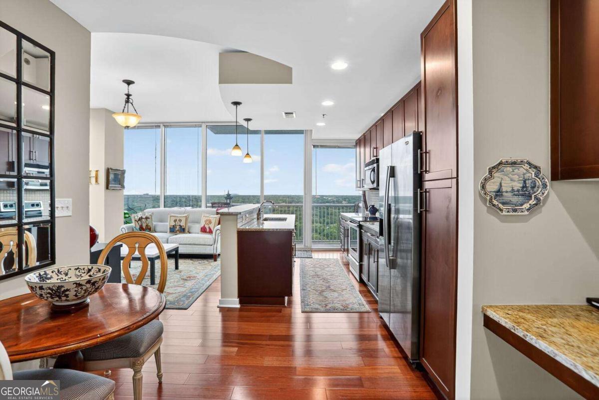 855 Peachtree ST NE 1614