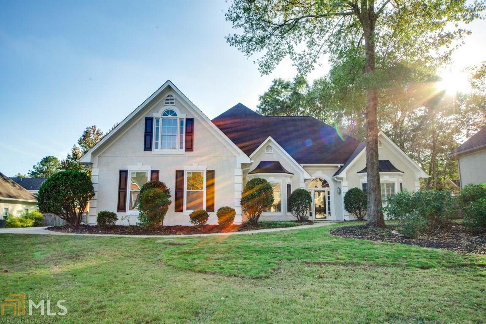 This stunning 1.5 story, 4 bed 3.5 bath ranch sits on a beautifully landscaped, level lot with a huge storage shed in highly sought after Covered Bridge Crossing. Your beautifully renovated kitchen features new restaurant grade cabinetry, new granite countertops and an enormous island with new cooktop, which leads out to the screened in porch to continue entertaining. Gigantic family room features a beautiful stone fireplace with 2 huge windows for natural light, perfect for family gatherings. The master on main bedroom leads into your upgraded master bath with new tub, perfect for relaxing! Master has trey ceilings and French doors with access to your own courtyard! Upstairs you'll find a large loft and bedroom perfect for a guest's stay or entertainment! If you're looking for extra storage space, check out the walk-in attic in the upstairs loft!.