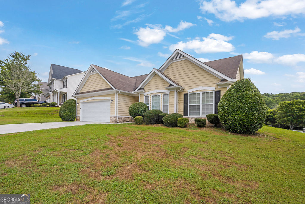 8900 Crestview CIR