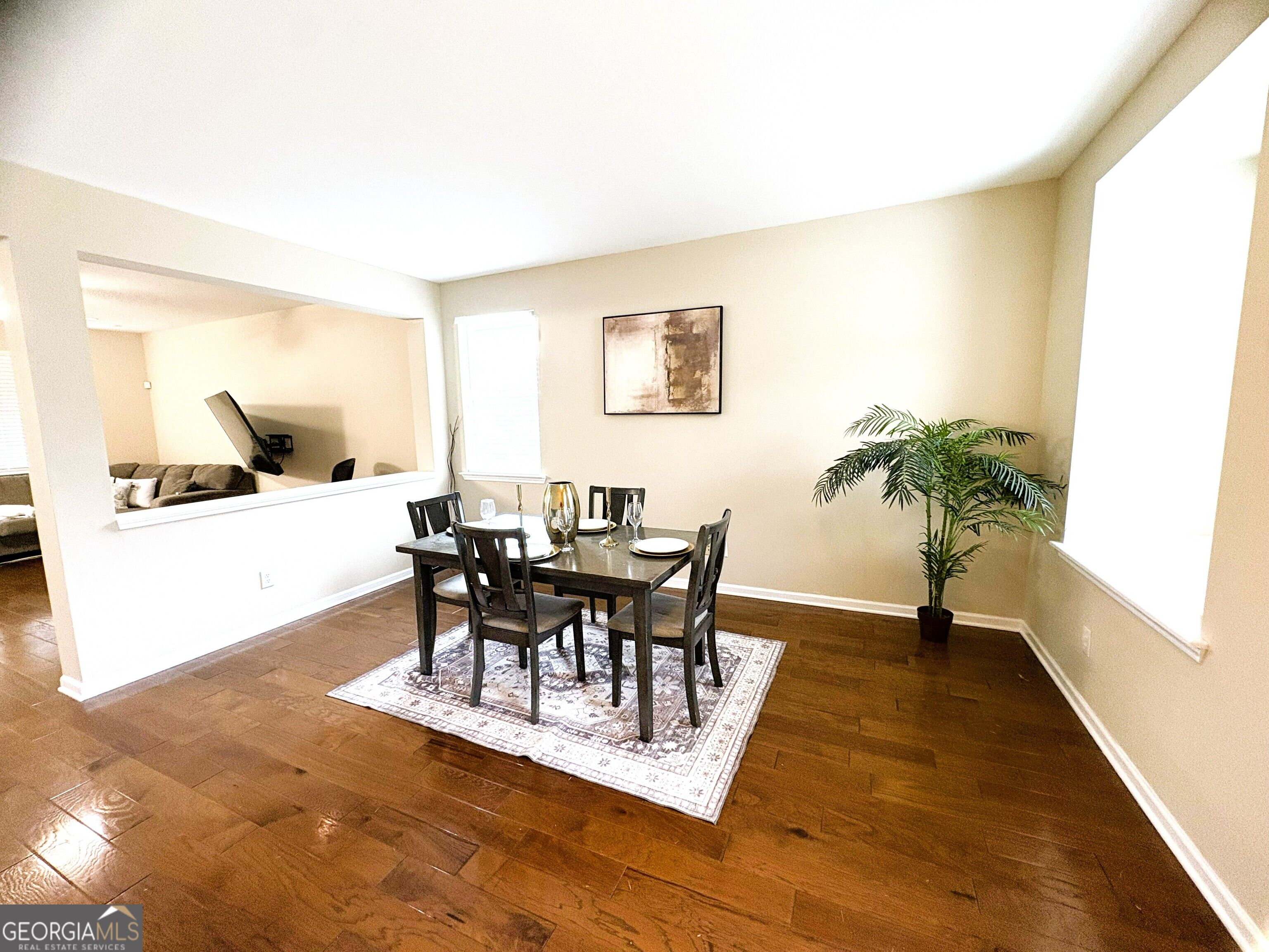 145 Paxton PL