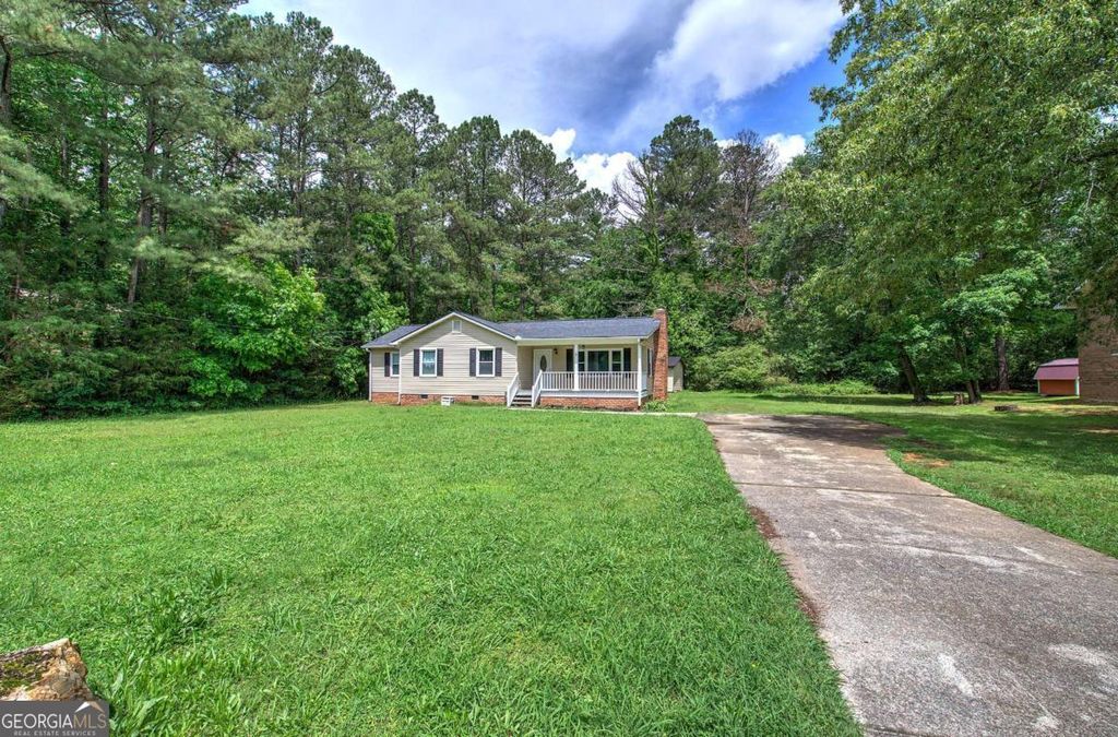 Photo of 60 LEE Street, Rockmart, GA 30153 (MLS # 10687544)