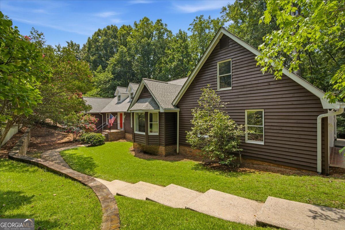 1244 Timberland DR SE