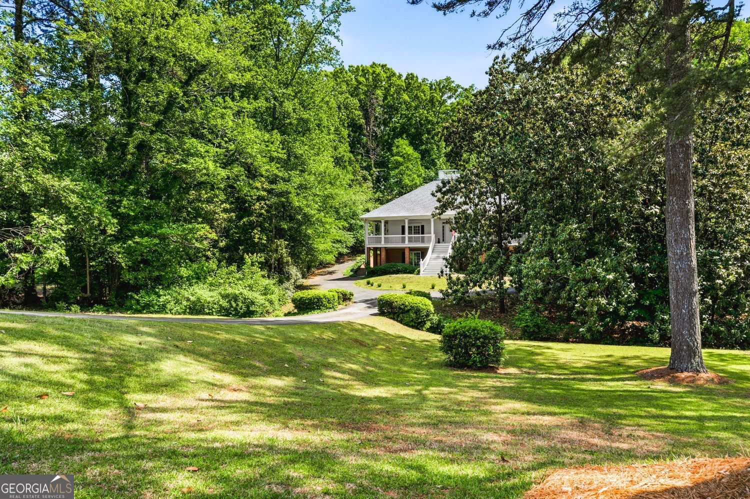 479 S Hillcrest DR