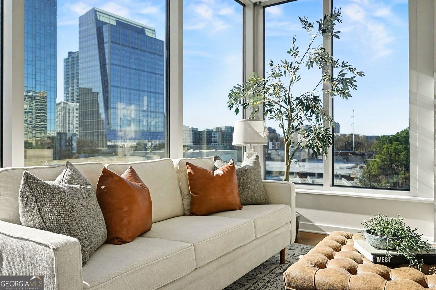 3338 Peachtree RD NE 709