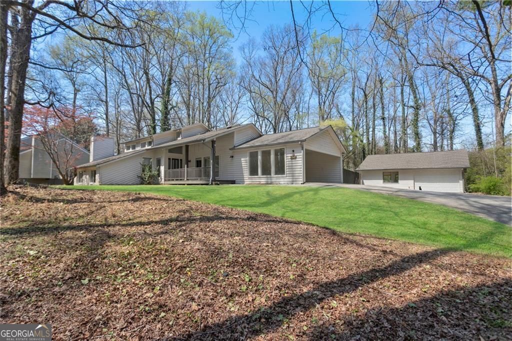 630 Benson Hurst DR SW