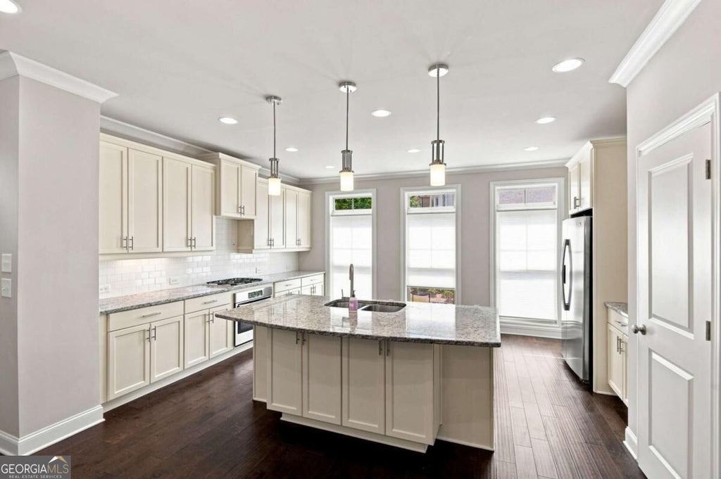 Photo of 7850 Laurel Crest Drive, Johns Creek, GA 30024 (MLS # 10839960)