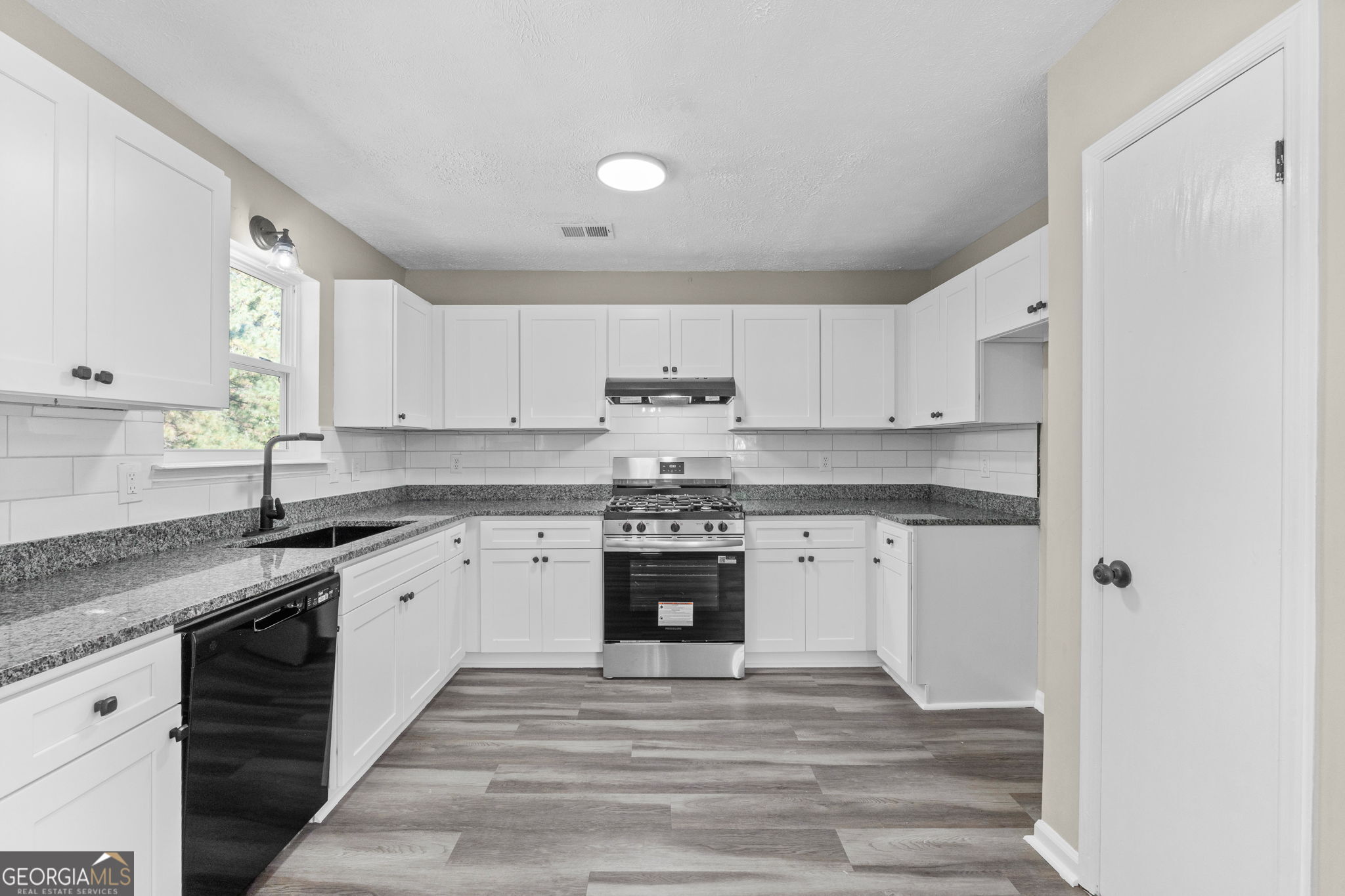 1444 Meadowind CT SW