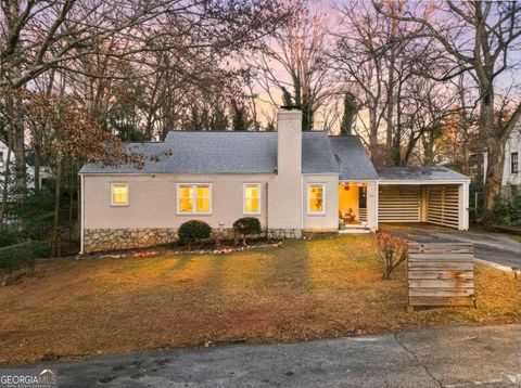 2323 Venetian DR SW Atlanta GA 30311