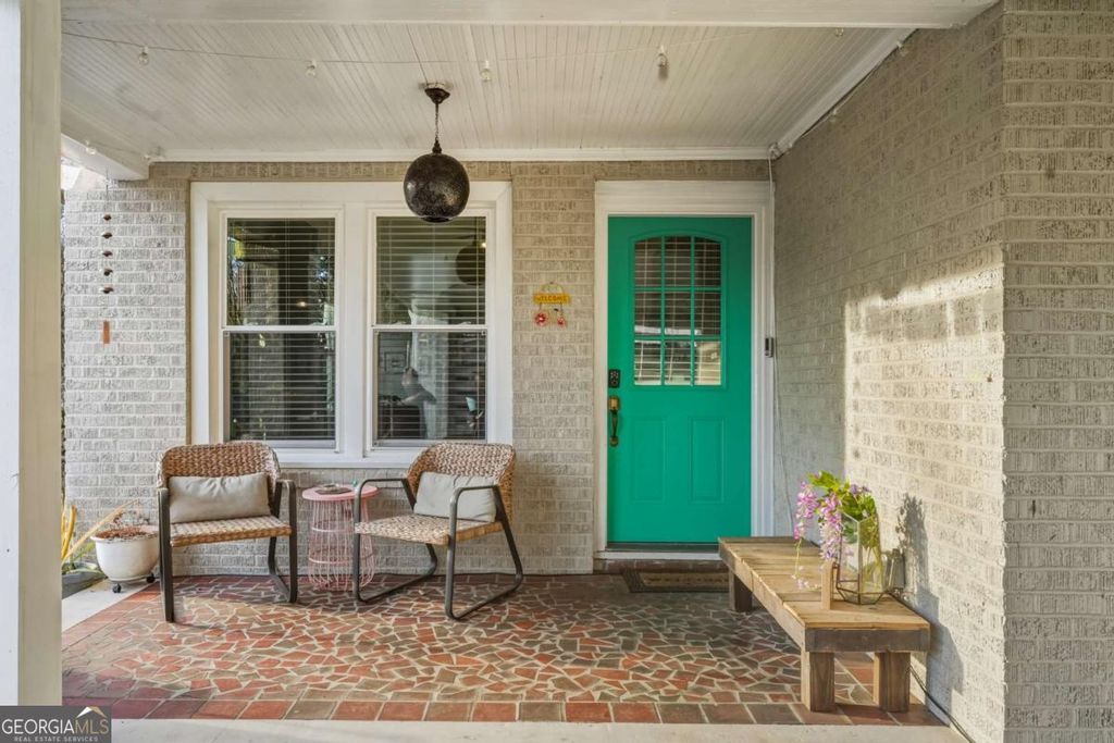 Photo of 2323 Venetian Drive SW, Atlanta, GA 30311 (MLS # 10671754)