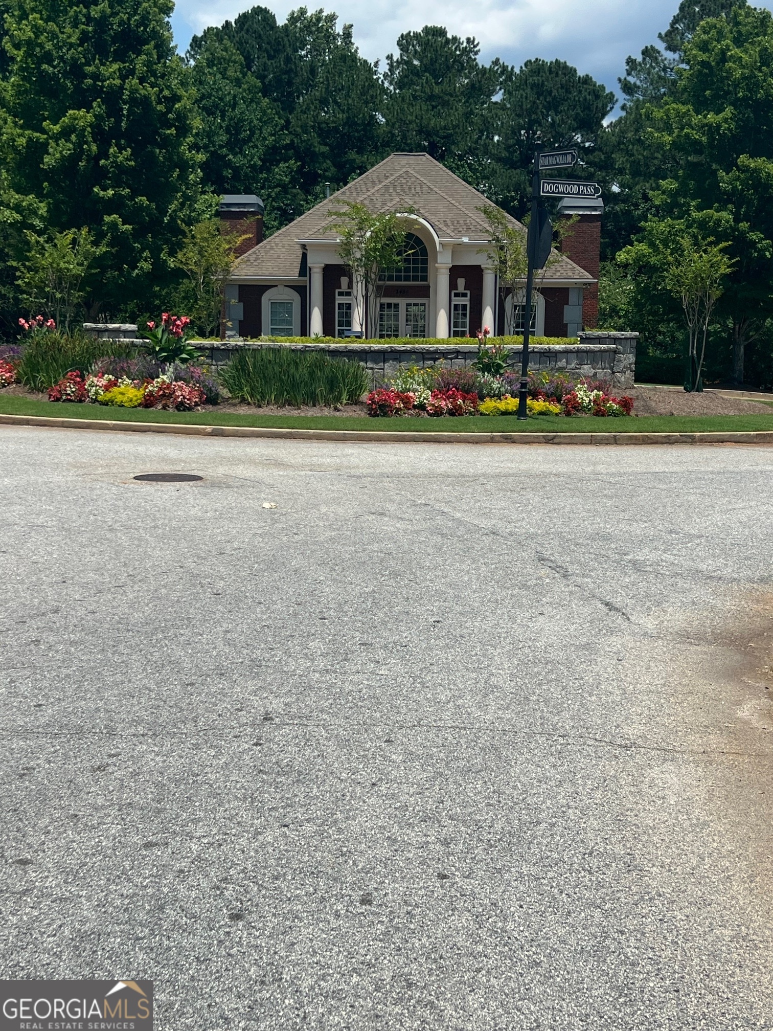 3532 Maple Hill RD
