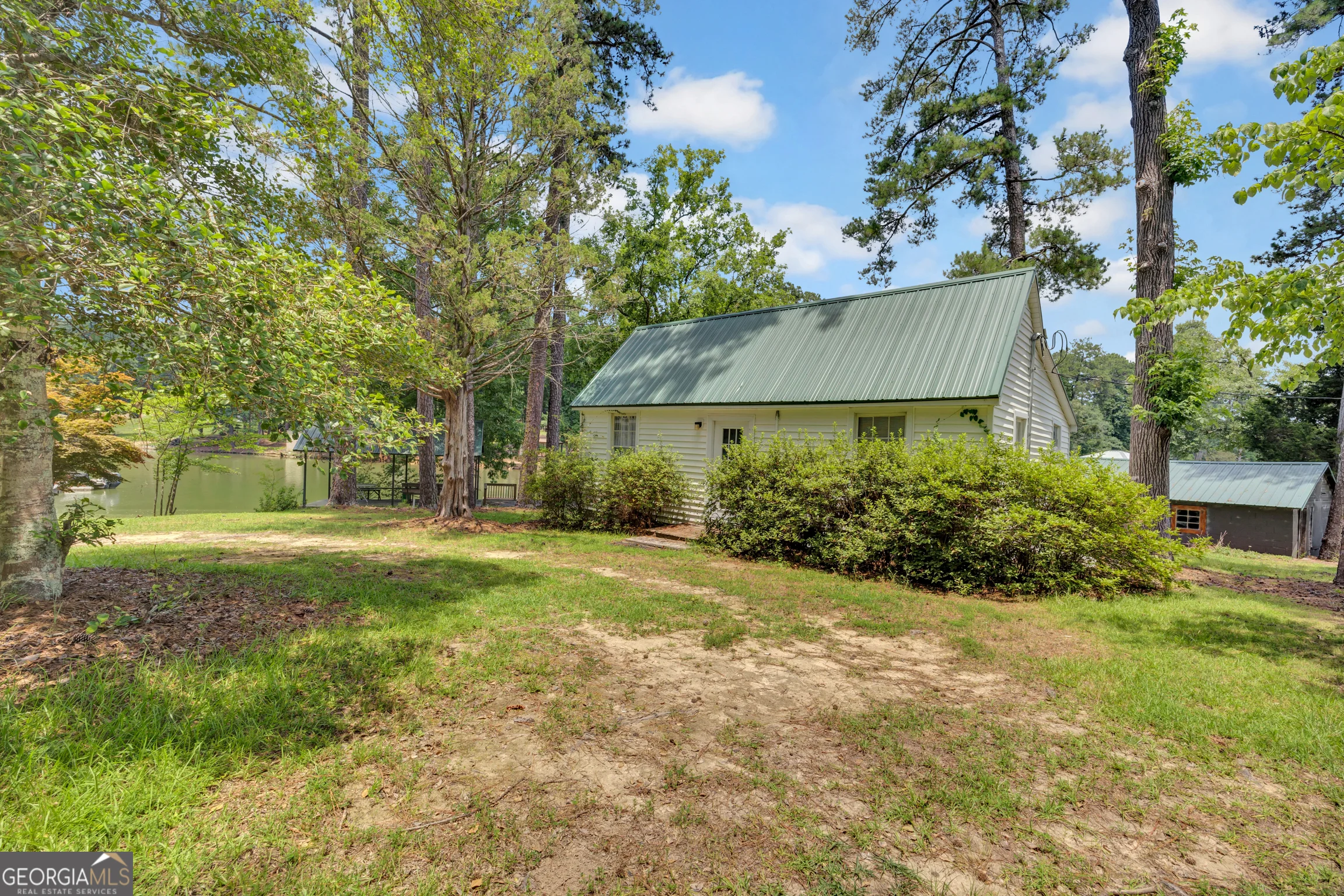 124 E Ward Road