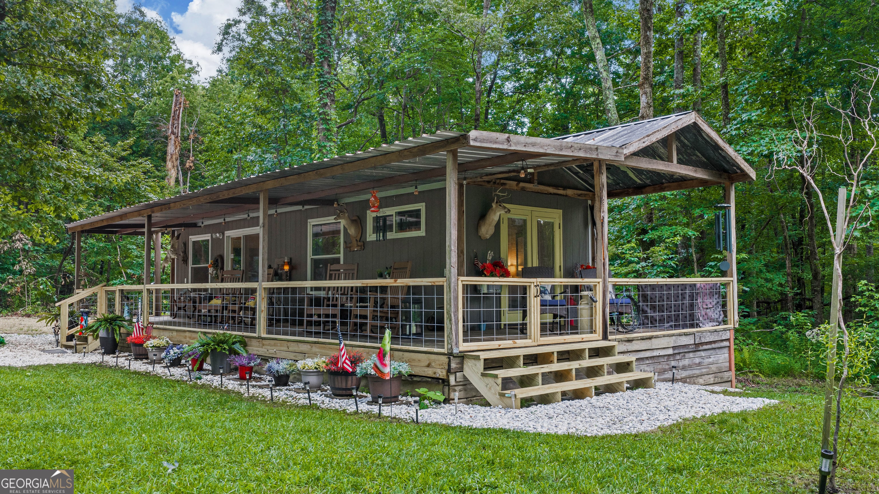 305 Golf Course RD