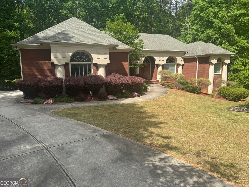 Photo of 212 Amy Over Look, South Fulton, GA 30349 (MLS # 10741485)