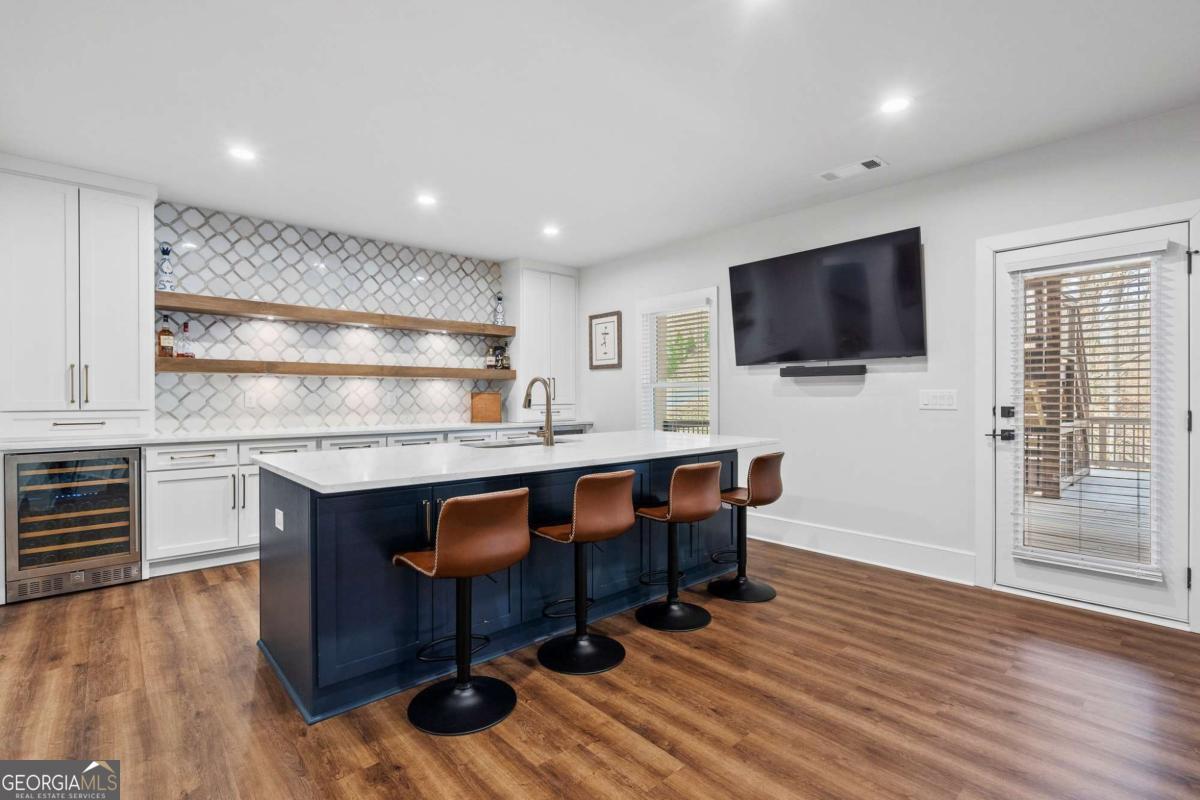 Nezhat Place - Residential