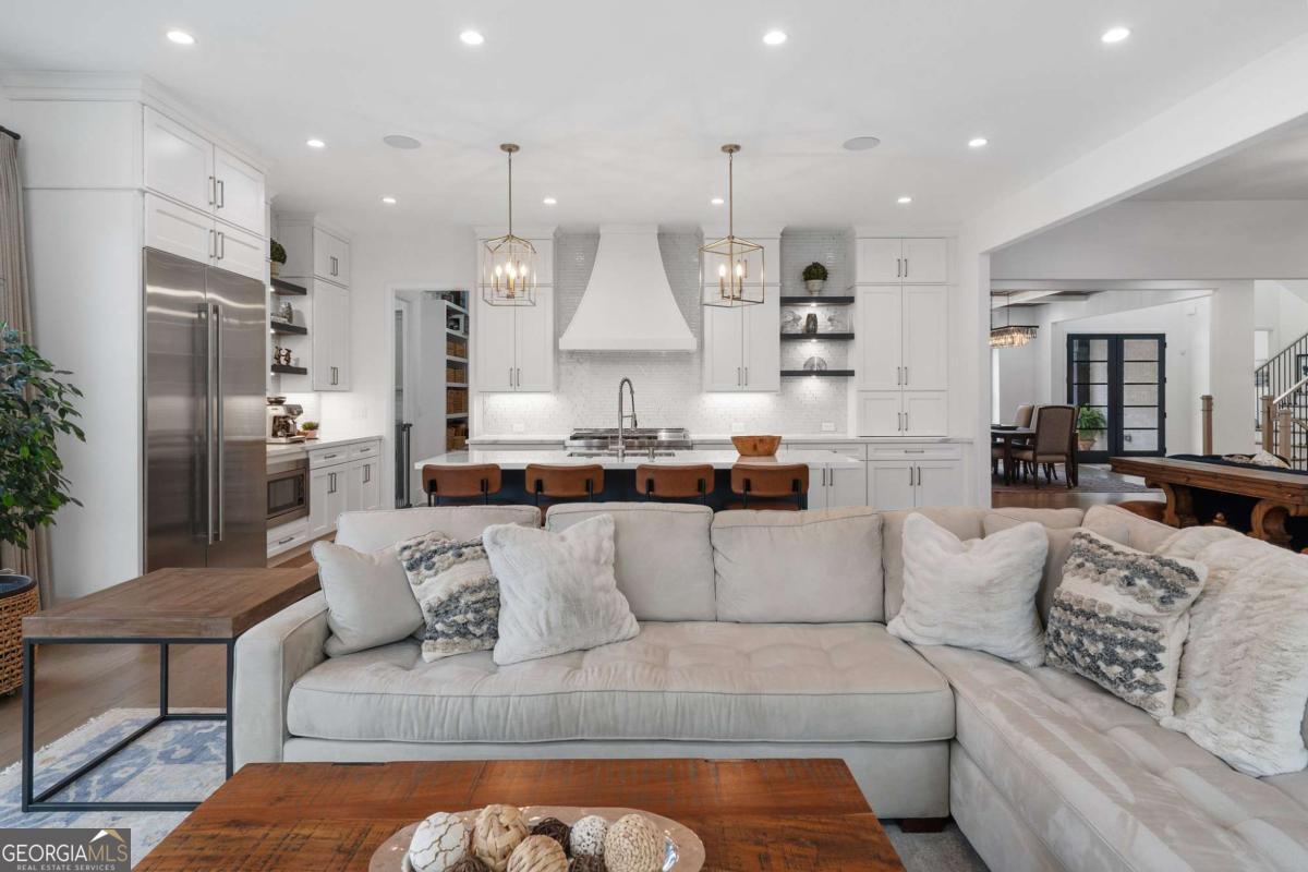 Nezhat Place - Residential