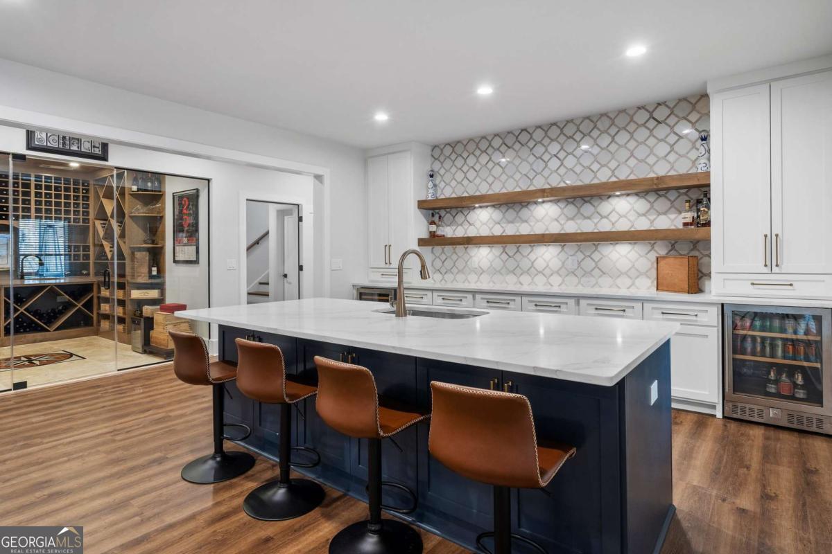 Nezhat Place - Residential
