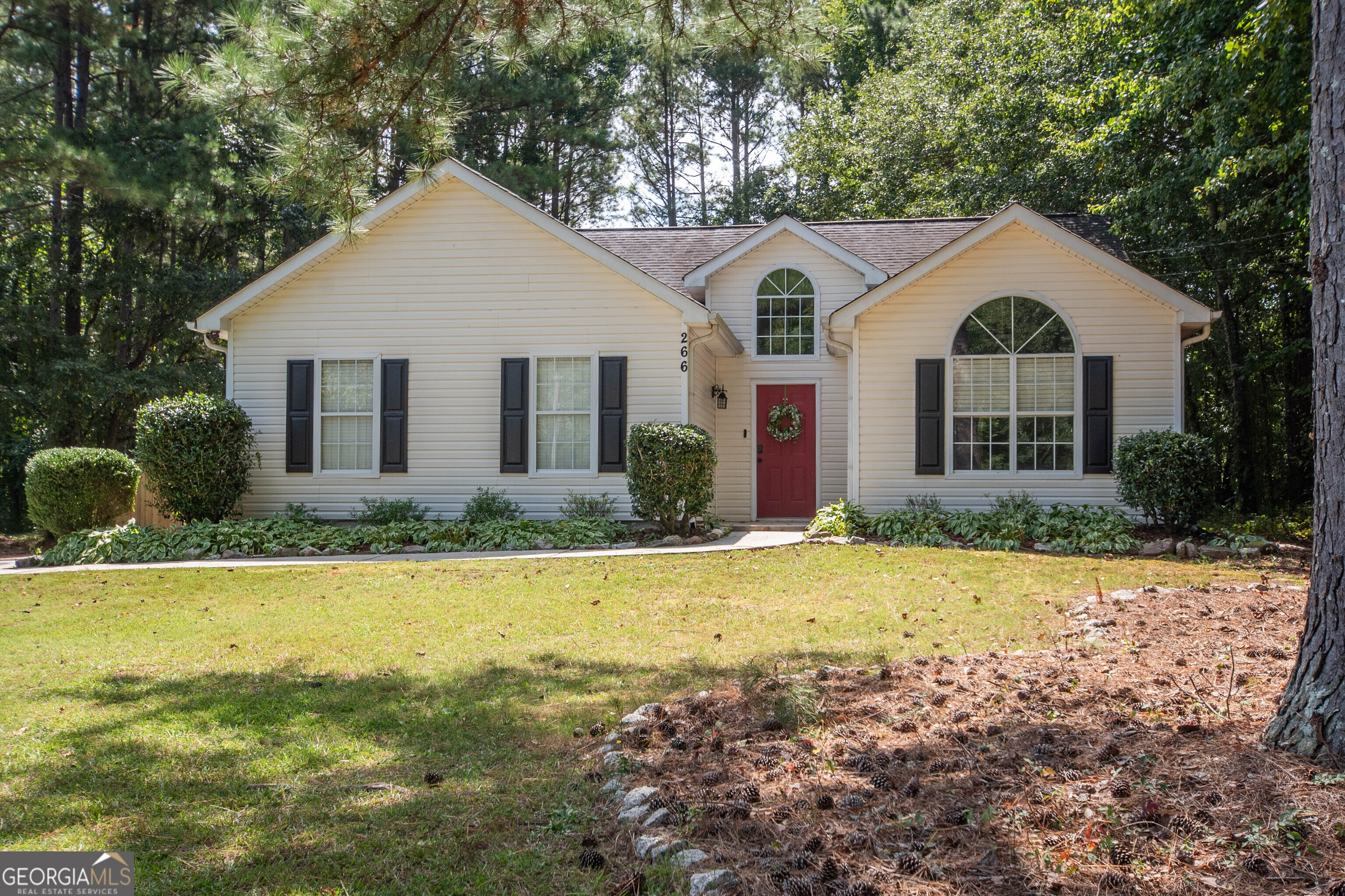 **PRICED TO SELL** This beautiful home in the quiet and inviting Winchester neighborhood is perfect a first-time home buyer. Sitting on nearly an acre with clean, well kept landscaping, a new HVAC unit, 2-car garage and a covered back patio. Inside you'll find a welcoming family room with high ceilings, a cozy fireplace and granite countertops throughout. The backyard is fully fenced with a privacy fence. Conveniently located between Peachtree City, Senoia and Newnan. Homes here are moving quickly - schedule your showing today!!