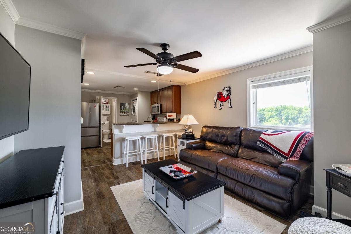 250 Broad ST 601