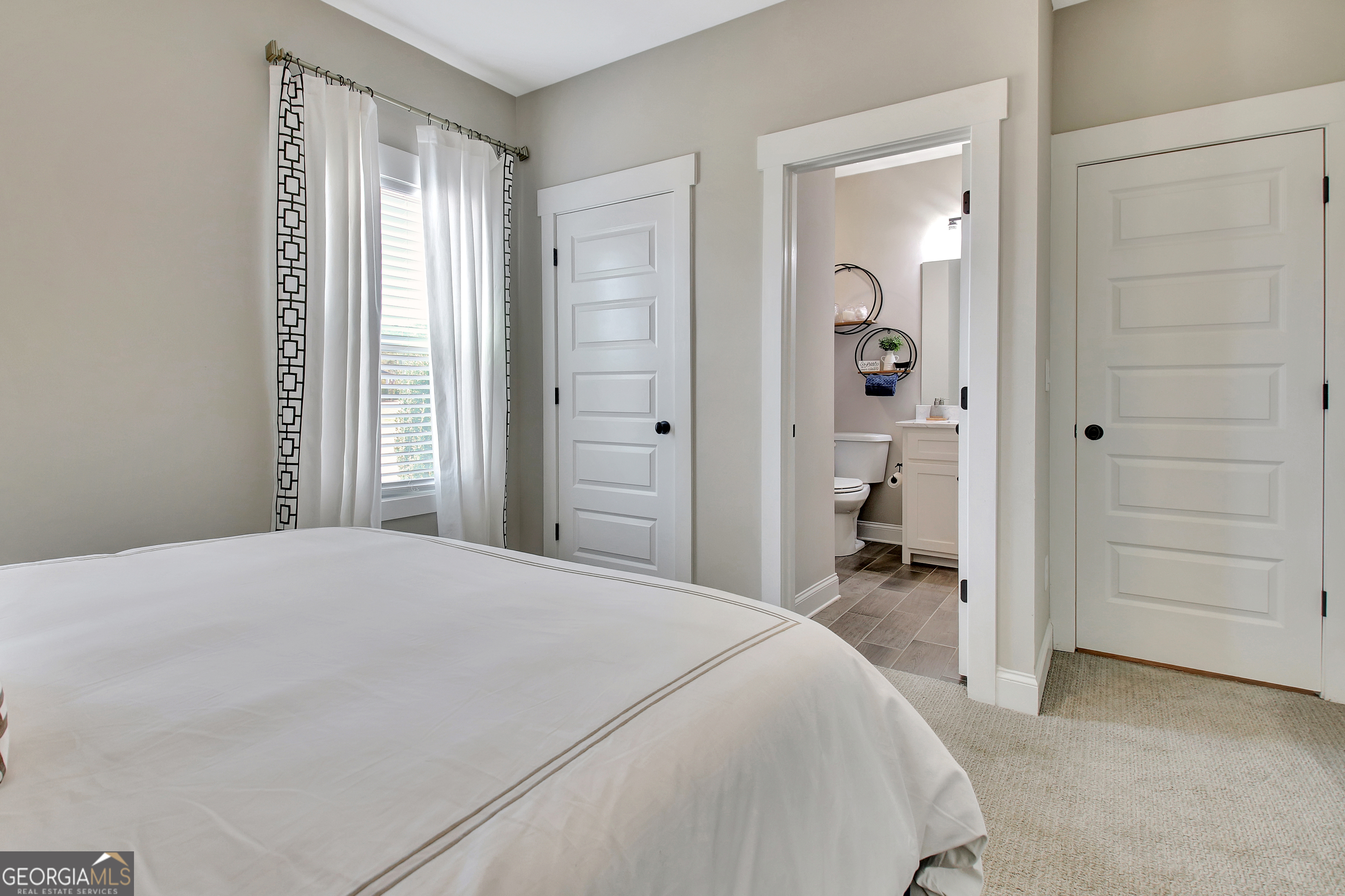 Senoia, Georgia 30276, United States, 4 Bedrooms Bedrooms, ,3 BathroomsBathrooms,Residential,Active,76829