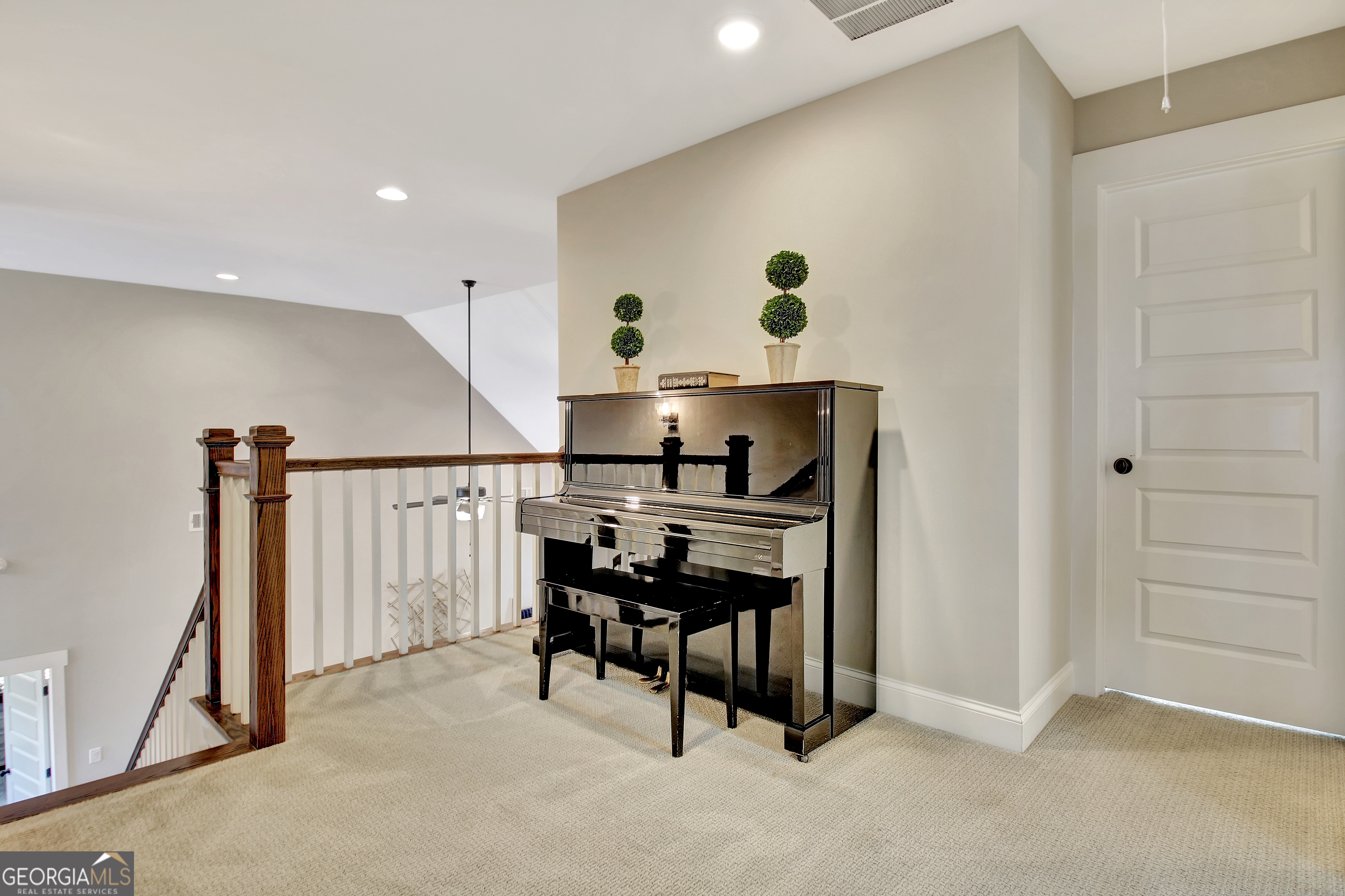 Senoia, Georgia 30276, United States, 4 Bedrooms Bedrooms, ,3 BathroomsBathrooms,Residential,Active,76829