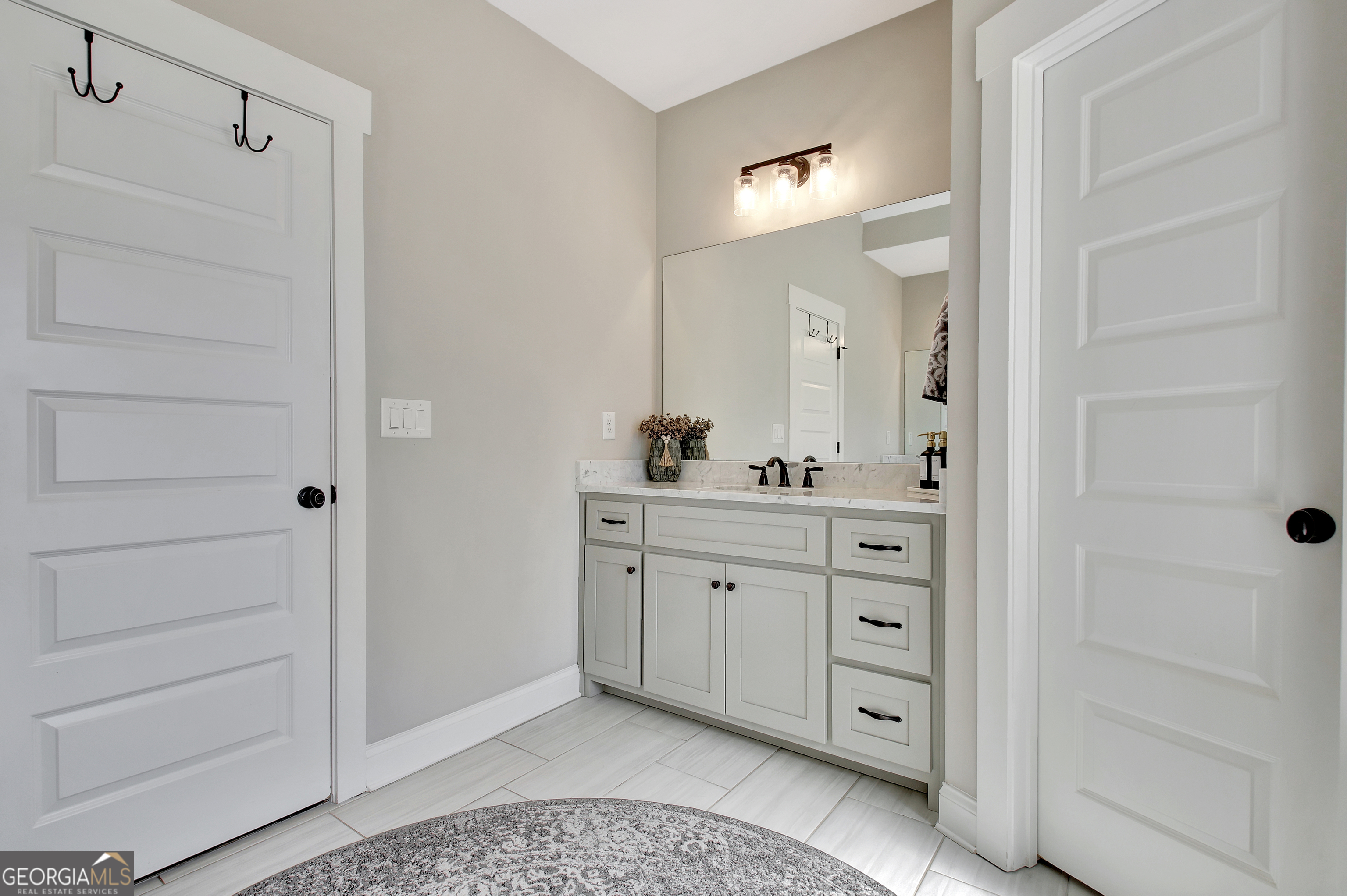 Senoia, Georgia 30276, United States, 4 Bedrooms Bedrooms, ,3 BathroomsBathrooms,Residential,Active,76829