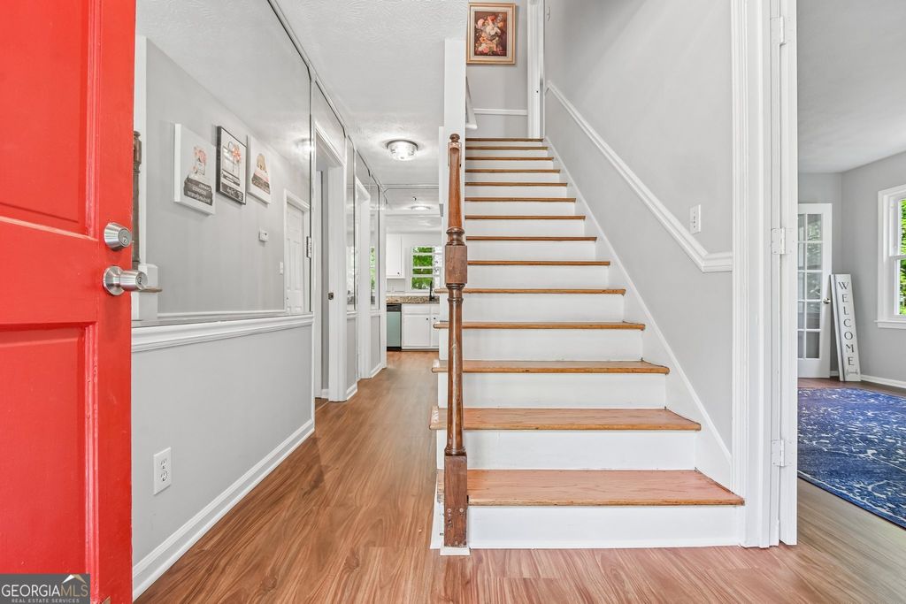 Photo of 889 Valley Creek Drive, Stone Mountain, GA 30083 (MLS # 10765455)