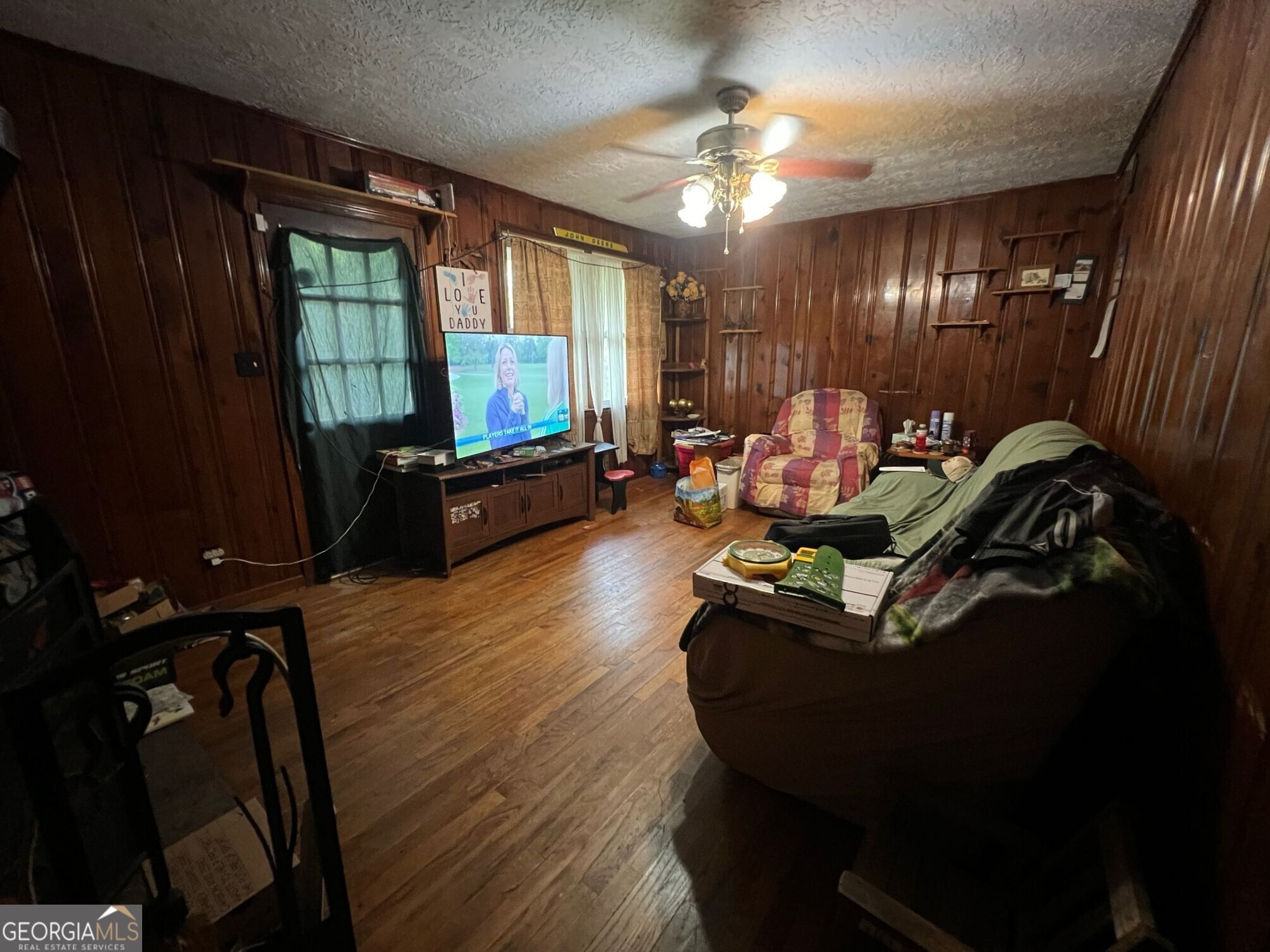 323 Pineview DR